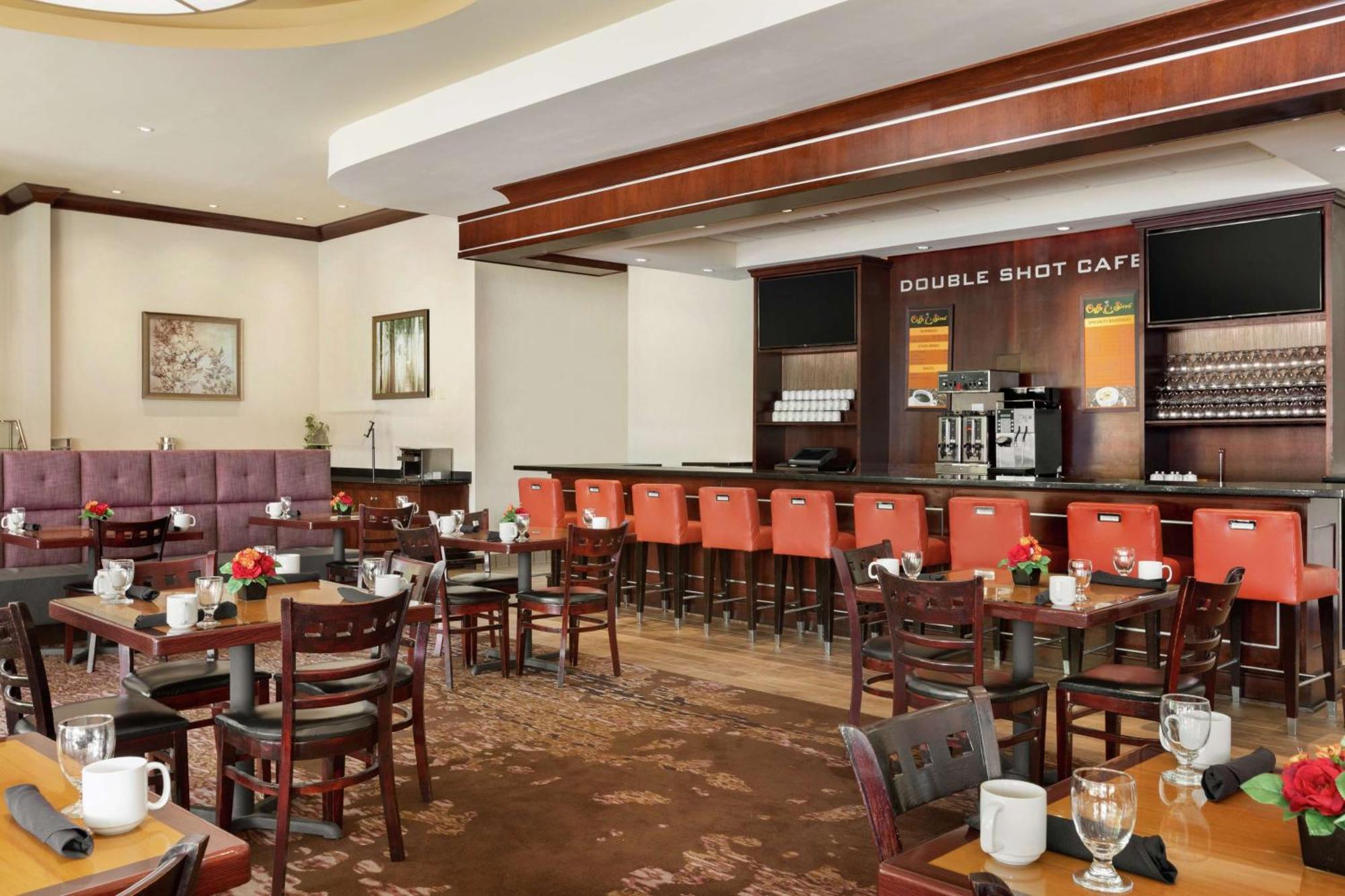 Doubletree By Hilton Atlanta Northeast/Northlake Tucker Exterior photo